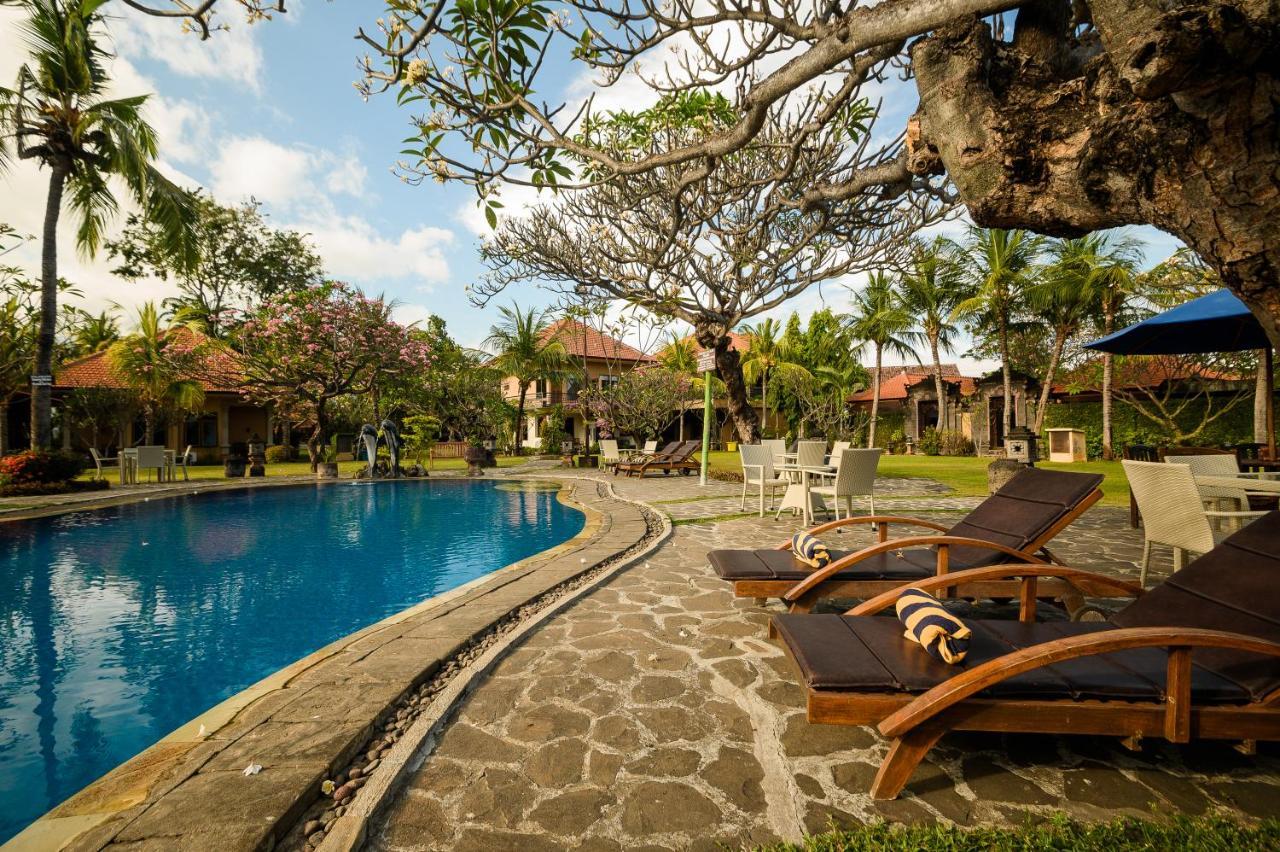 Banyualit Spa 'N Resort Lovina Exterior foto