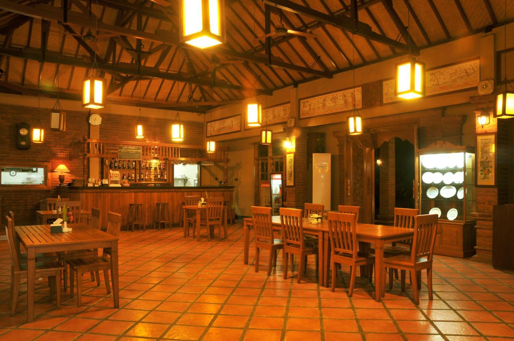 Banyualit Spa 'N Resort Lovina Exterior foto