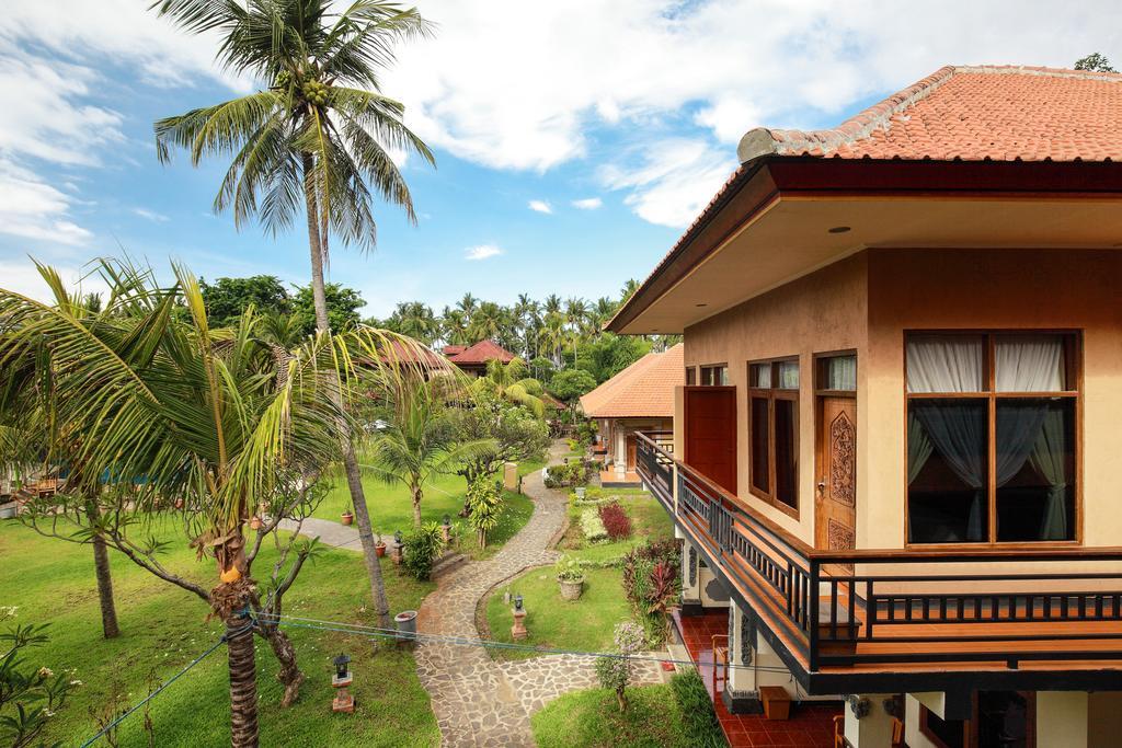 Banyualit Spa 'N Resort Lovina Exterior foto
